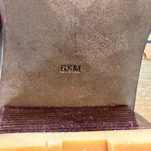 MINT & UNWORN Tory Burch Women's Size 6.5 Miller Lug Sole Ankle Boots - Picture 10 of 14